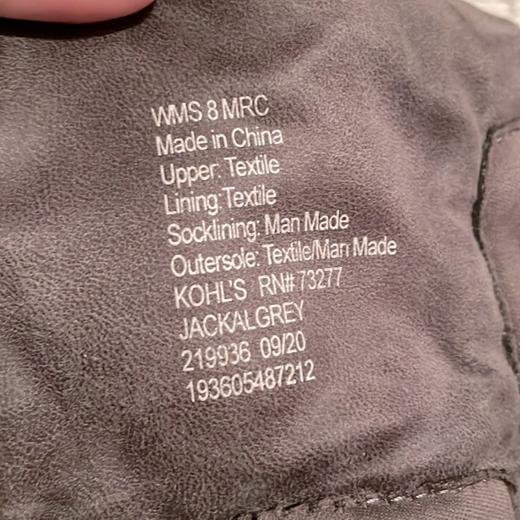 KOHL’S gray faux suede knee high boots, w/ full length zipper to get in, size 8 - Picture 5 of 7